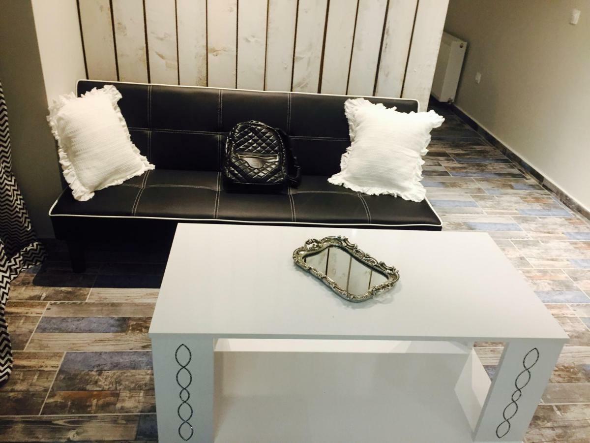 Vivian House Apartment เทสซาโลนิกิ ภายนอก รูปภาพ